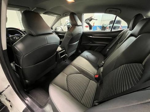 Used 2023 Toyota Camry SE FWD image 15