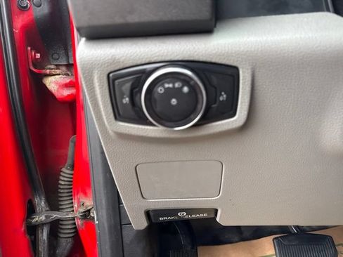 Used 2019 Ford F350 XL w/ Power Equipment Group AWD/4WD image 16