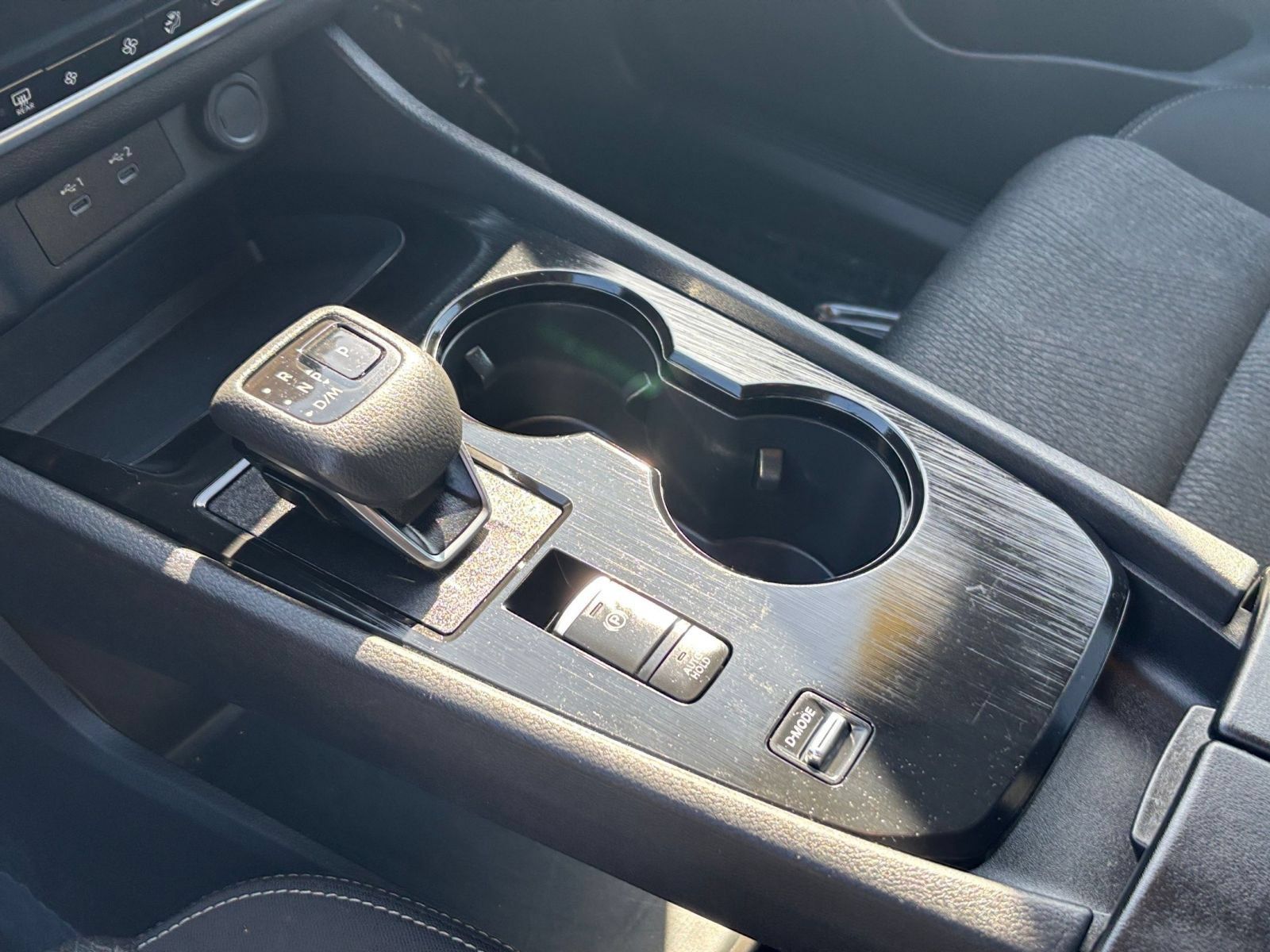 Used 2025 Nissan Rogue SV FWD image 42