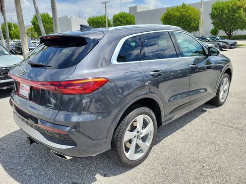 Used 2025 Audi Q5 Premium Plus w/ Premium Plus AWD/4WD image 4