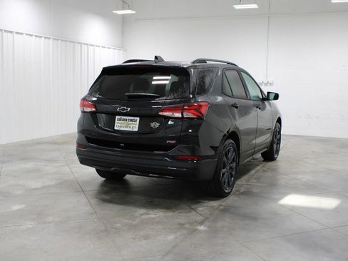 Used 2024 Chevrolet Equinox RS w/ RS Leather Package image 11