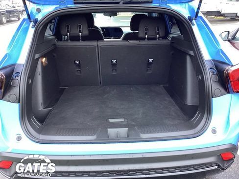 Used 2024 Chevrolet Trax RS FWD image 10