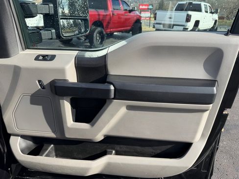 Used 2020 Ford F250 XL w/ STX Appearance Package image 25