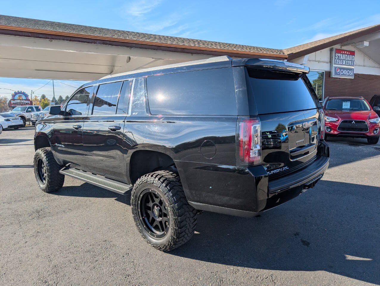 Used 2016 GMC Yukon XL SLT AWD/4WD image 5