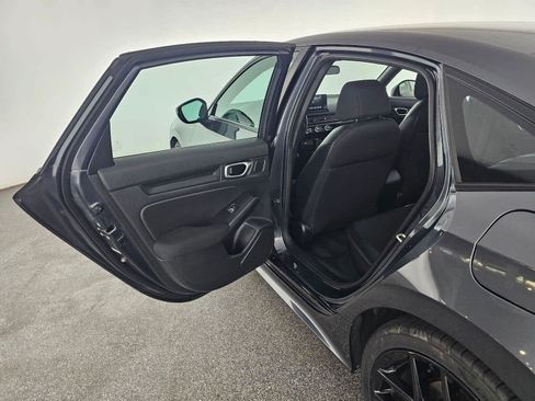 Used 2023 Honda Civic Sport image 15