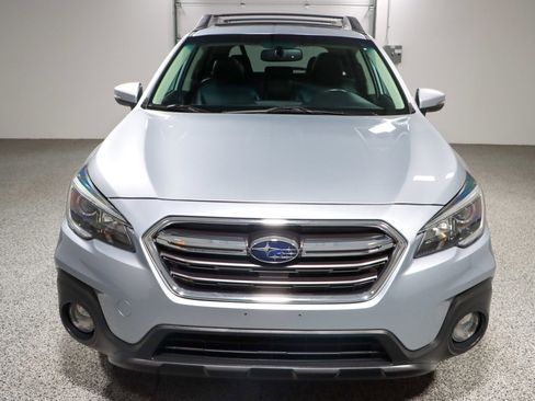 Used 2018 Subaru Outback 2.5i Limited w/ Popular Package #2 image 4