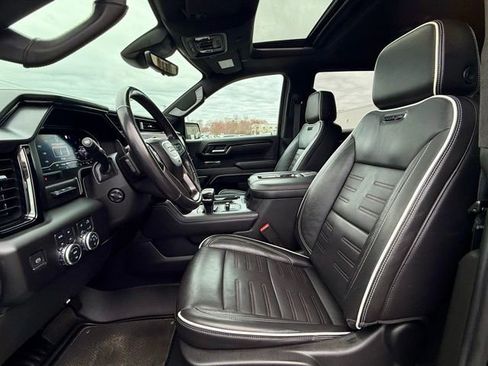 Used 2022 GMC Sierra 1500 AT4X image 16