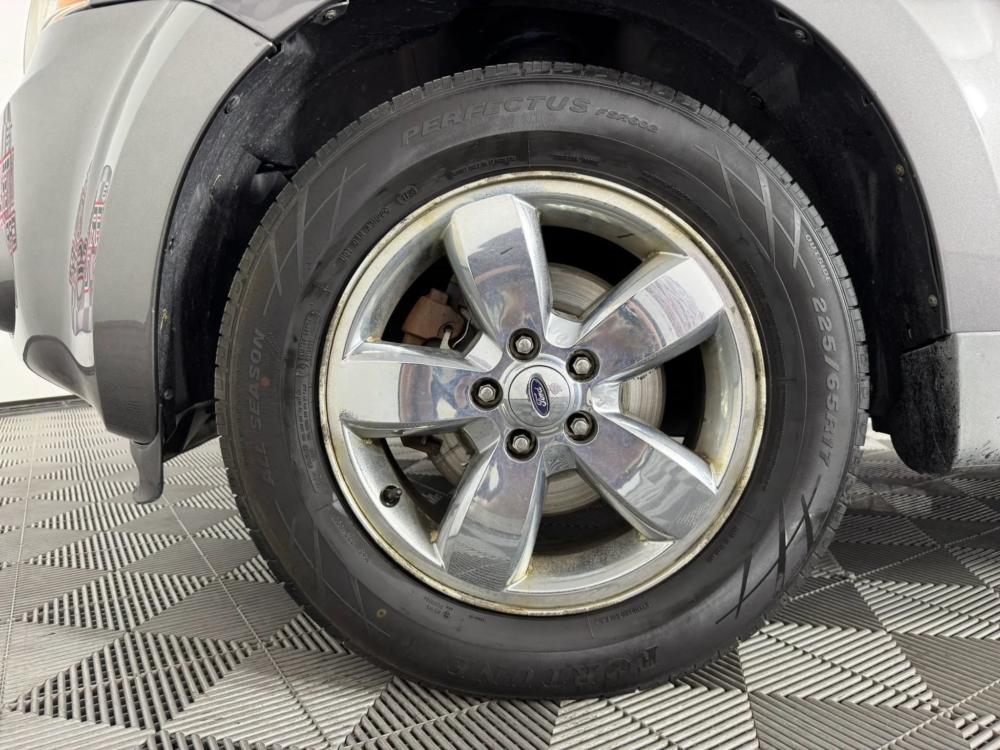 Used 2010 Ford Escape Limited AWD/4WD image 39