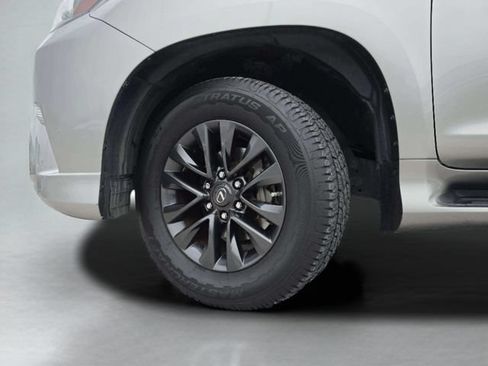 Used 2020 Lexus GX 460 Premium w/ Premium Package AWD/4WD image 17