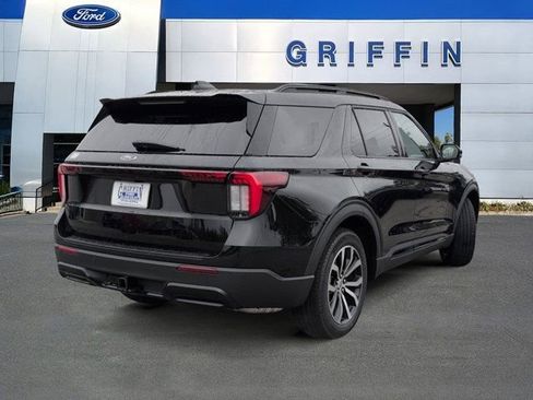 New 2026 Ford Explorer ST-Line image 4