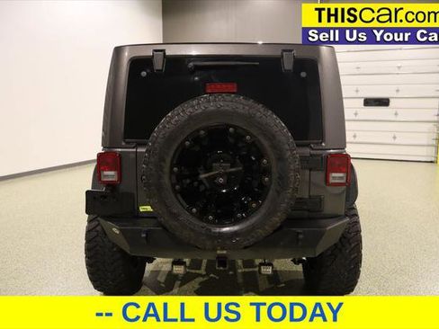 Used 2017 Jeep Wrangler Unlimited Rubicon w/ Connectivity Group image 6