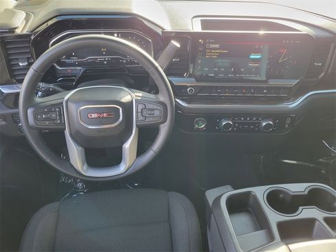Used 2023 GMC Sierra 1500 Elevation image 4