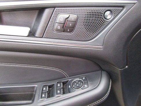 Used 2024 Ford Edge Titanium w/ Equipment Group 301A AWD/4WD image 16