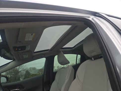 Used 2023 Toyota Prius Limited image 18