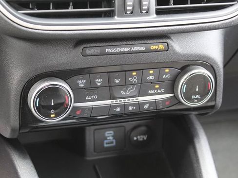 Used 2022 Ford Escape SE w/ Convenience Package FWD image 26