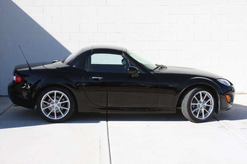 Used 2010 MAZDA MX-5 Miata Touring RWD image 5