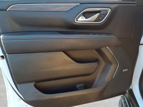 Used 2023 GMC Yukon SLT image 21