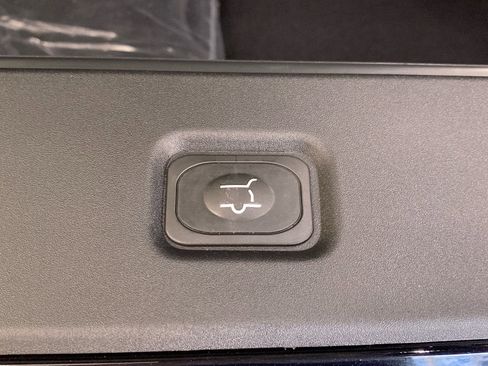 New 2026 Lincoln Navigator Reserve w/ Jet Appearance Package image 8