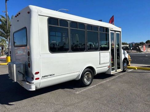 Used 2006 Ford E-350 and Econoline 350 Super Duty image 9