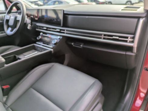 Used 2025 Hyundai Santa Fe SEL image 24