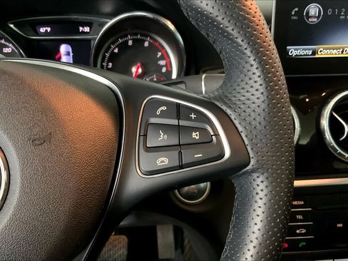 Certified 2019 Mercedes-Benz CLA 250 4MATIC image 25