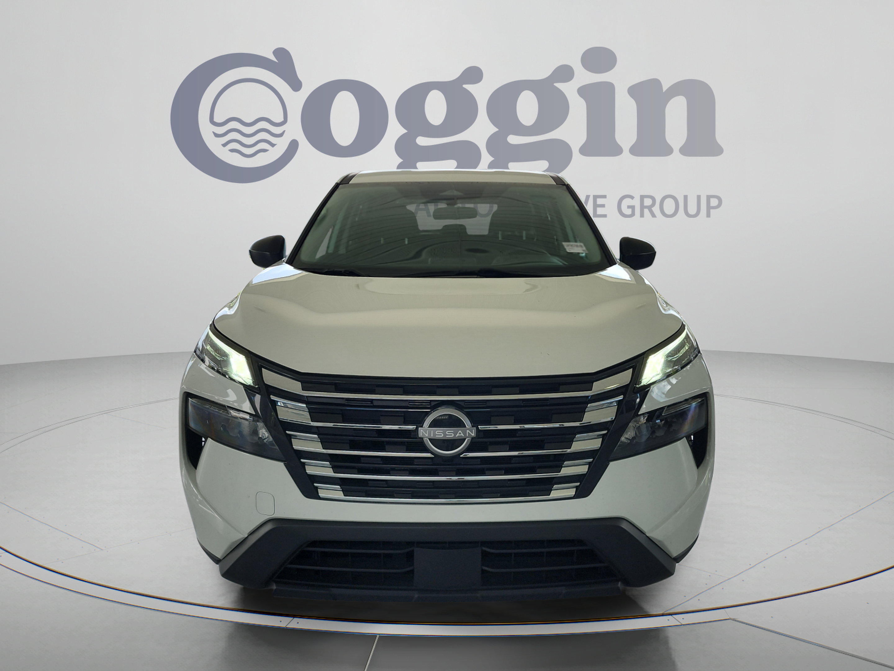 Used 2024 Nissan Rogue S FWD image 9