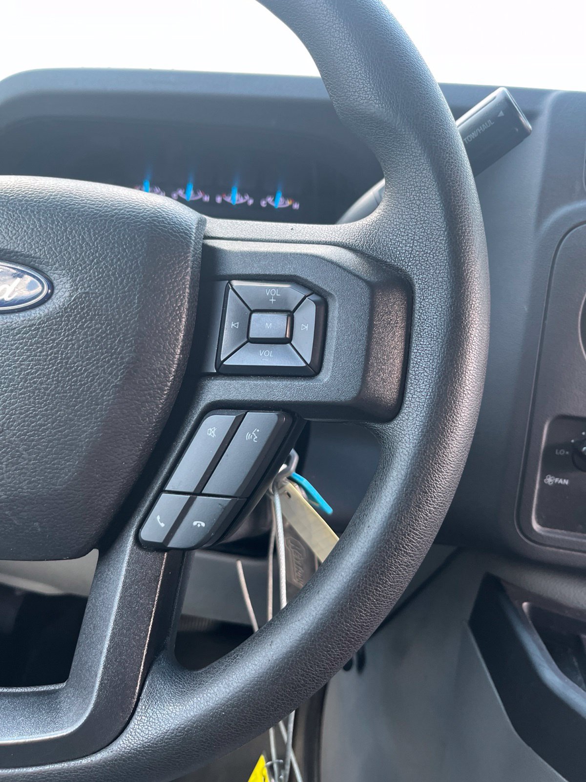 Used 2023 Ford E-350 and Econoline 350 Super Duty w/ Power Windows & Locks Group RWD image 15