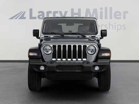 Used 2021 Jeep Wrangler Unlimited Sport image 7
