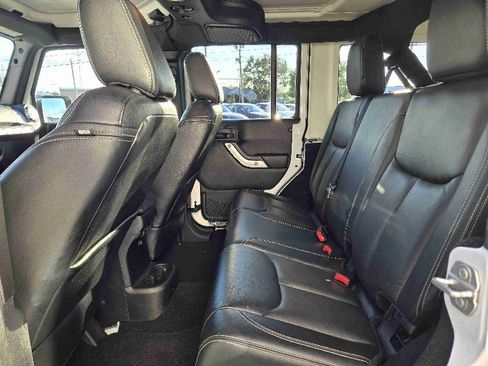Used 2016 Jeep Wrangler Unlimited Sahara w/ Max Tow Package image 10