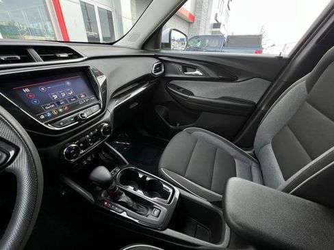 Used 2022 Chevrolet TrailBlazer LT w/ Convenience Package image 25