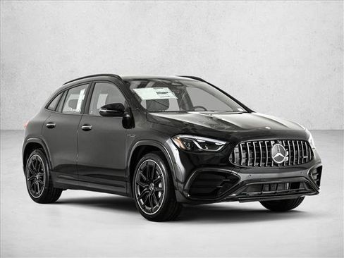 New 2026 Mercedes-Benz GLA 35 AMG 4MATIC image 3