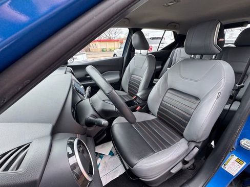 Used 2021 Nissan Kicks SR w/ SR Premium Package image 9