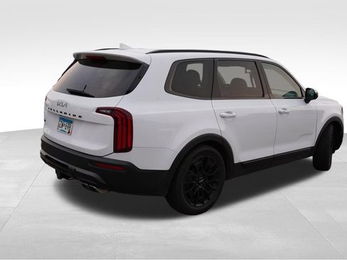 Certified 2022 Kia Telluride SX w/ SX Prestige Package AWD/4WD image 3