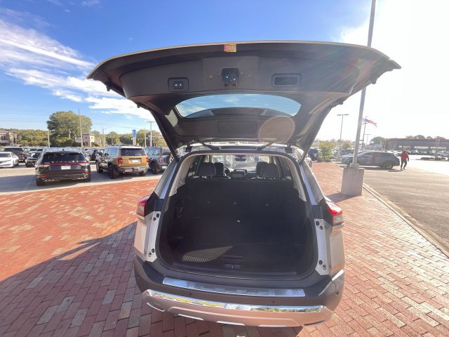 Used 2022 Nissan Rogue Platinum w/ Head-Up Display Package AWD/4WD image 33