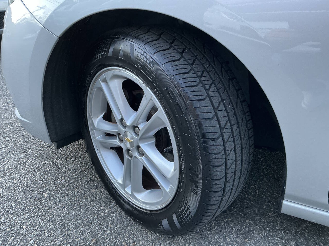 Used 2018 Chevrolet Cruze LT FWD image 10
