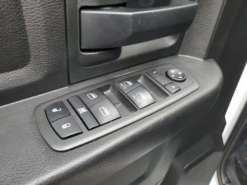 Used 2019 RAM 1500 ST w/ SXT Plus Group AWD/4WD image 12