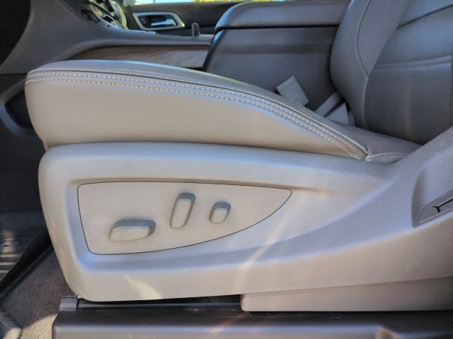 Used 2020 GMC Yukon Denali w/ Open Road Package RWD image 19