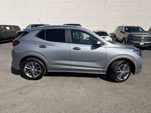 Used 2023 Buick Encore GX Select w/ Sport Touring Package FWD image 4