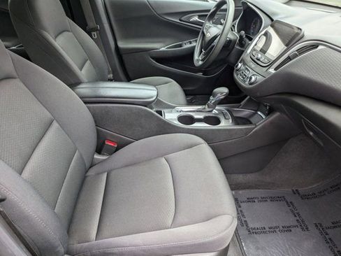 Used 2024 Chevrolet Malibu LT FWD image 30