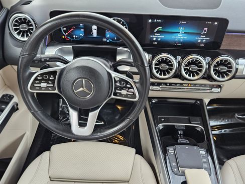 Certified 2022 Mercedes-Benz GLB 250 image 25