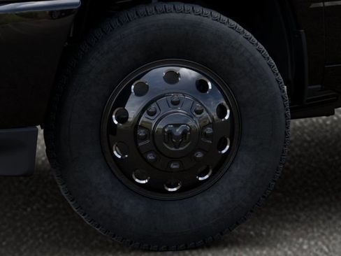 New 2026 RAM 3500 Big Horn AWD/4WD image 8