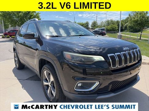 Used 2019 Jeep Cherokee Limited AWD/4WD image 2