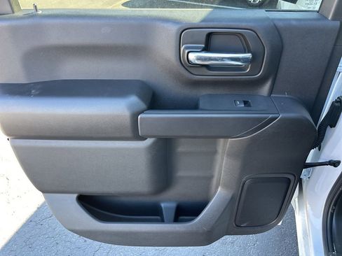 Used 2024 Chevrolet Silverado 2500 Custom w/ Custom Convenience Package image 30