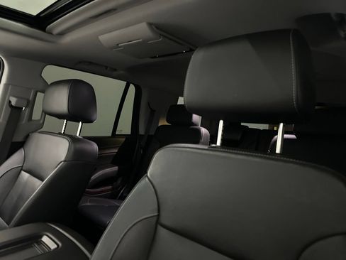 Used 2019 GMC Yukon SLT w/ Graphite Performance Edition RWD image 34
