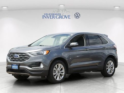 Used 2024 Ford Edge Titanium AWD/4WD image 3