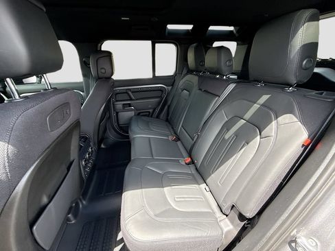 Used 2020 Land Rover Defender 110 X AWD/4WD image 27