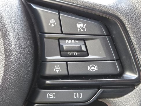 Used 2024 Subaru Crosstrek 2.0i Premium w/ Crosstrek Mirror Package AWD/4WD image 11