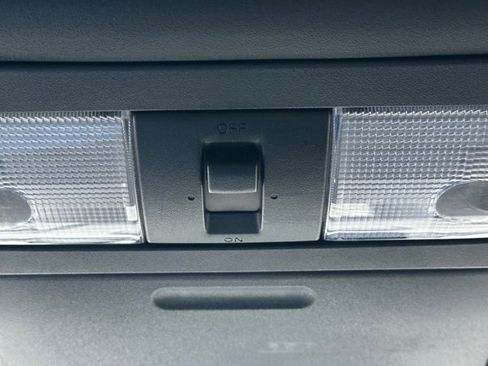 Used 2023 Nissan Frontier PRO-4X w/ Technology Package image 36