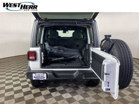 Used 2026 Jeep Wrangler Unlimited Sport AWD/4WD image 19