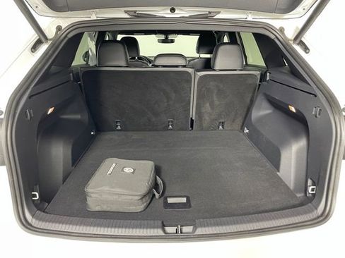Used 2020 Volkswagen Atlas Cross Sport SE AWD/4WD image 17
